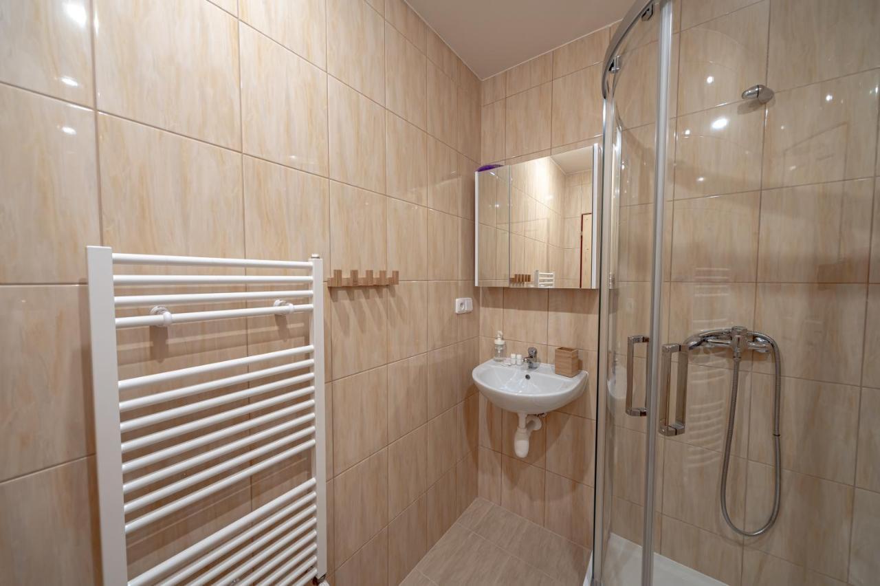 Krmelec U Kravi Hory Hotel โดลนี มาลา อูปา ภายนอก รูปภาพ